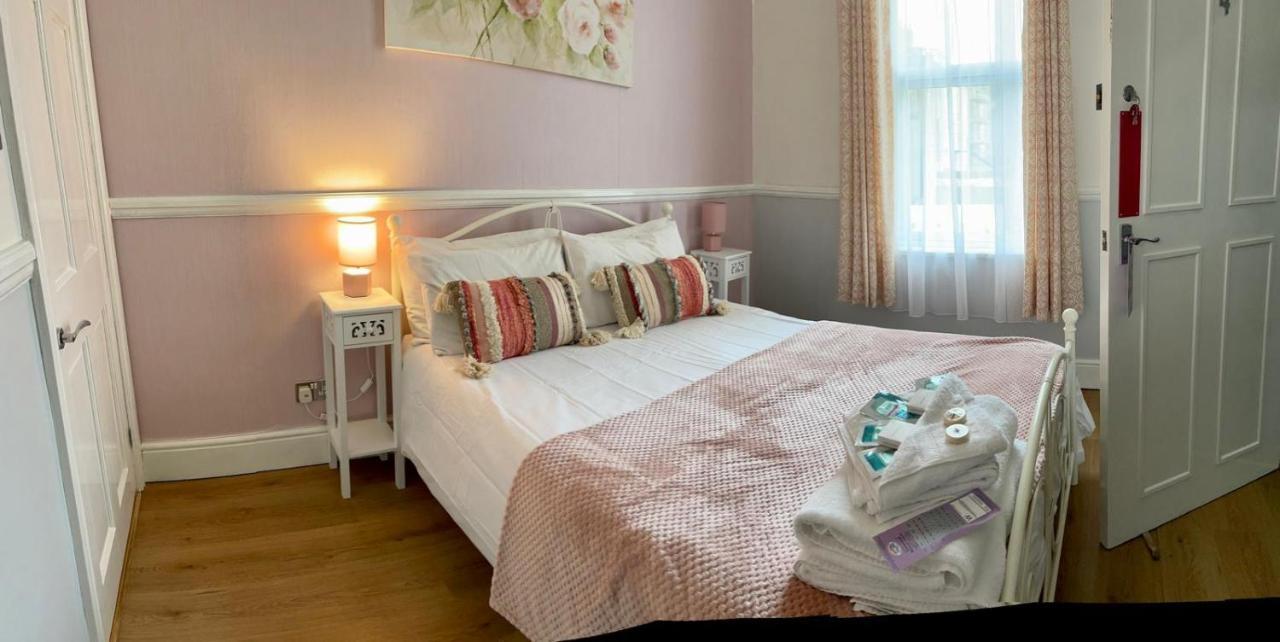Lilyrose Hotel Whitby Eksteriør billede