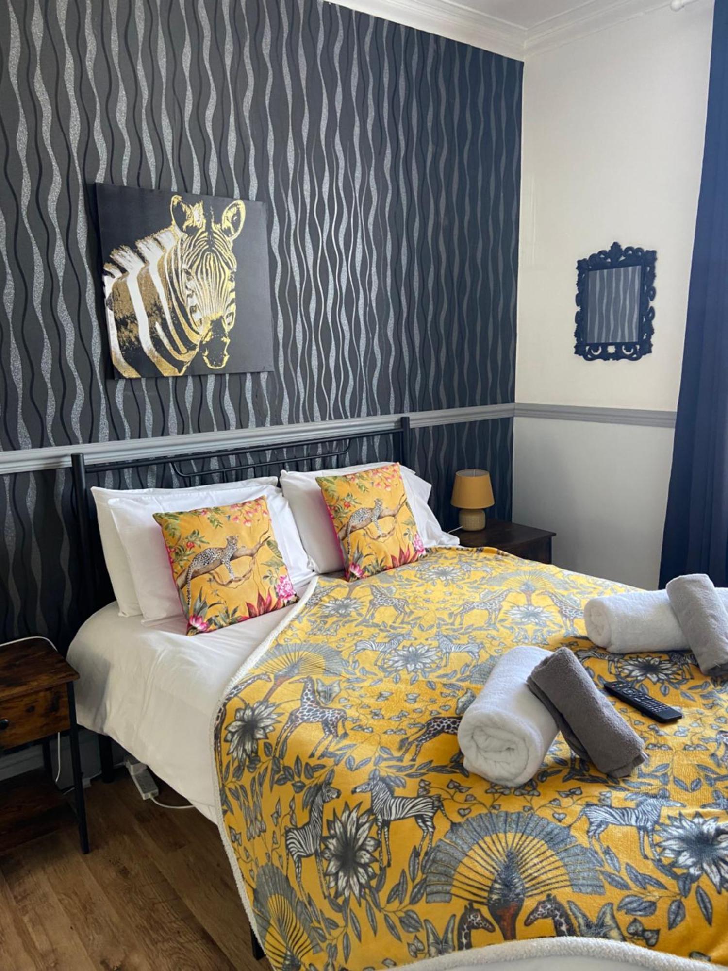 Lilyrose Hotel Whitby Eksteriør billede